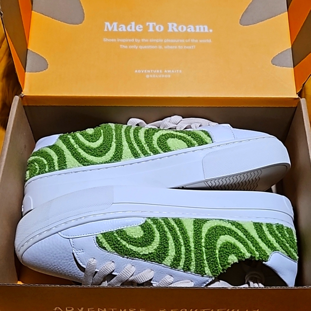 Soludos Ibiza psychedelic spiral size 8 platform sneakers